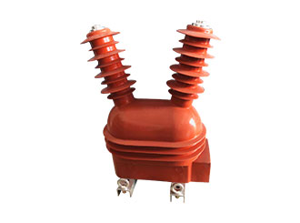Outdoor voltage transformer